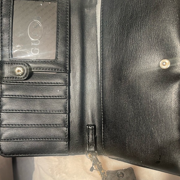 Guess wallet - Picture 3 of 3